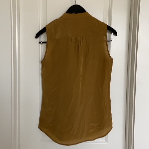 Banana Republic golden yellow sleeveless blouse - Picture 3 of 3